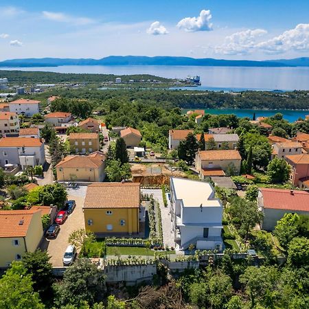 Appartments Adriatic Omišalj Eksteriør bilde