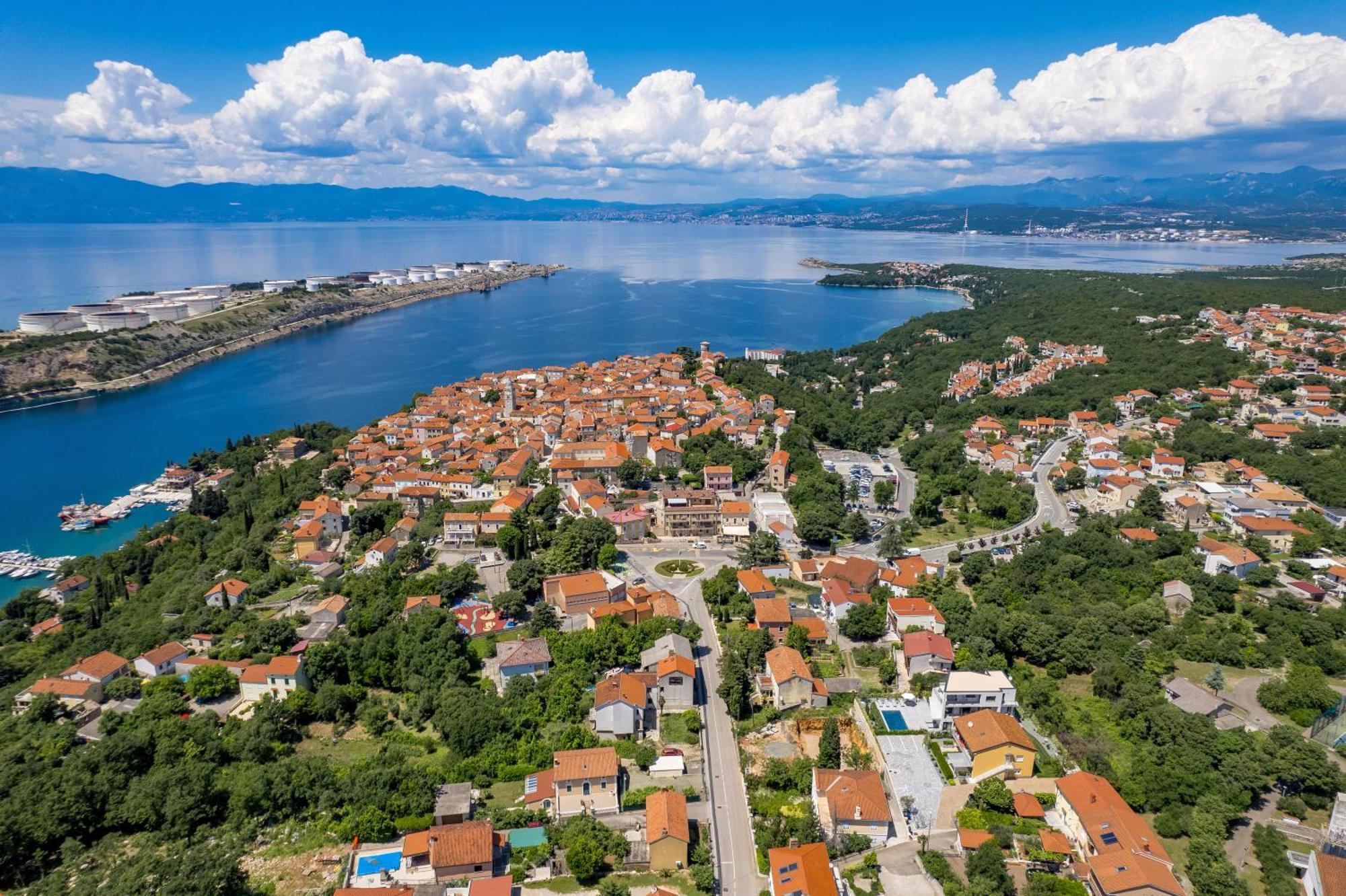 Appartments Adriatic Omišalj Eksteriør bilde